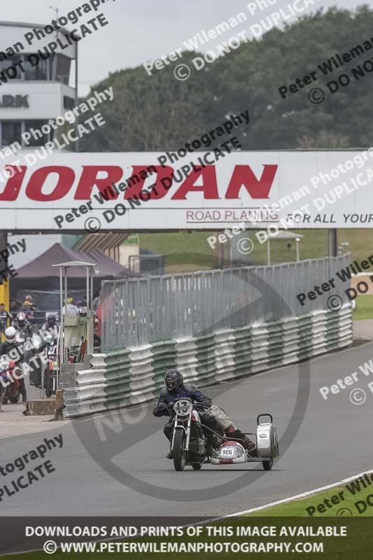 Vintage motorcycle club;eventdigitalimages;mallory park;mallory park trackday photographs;no limits trackdays;peter wileman photography;trackday digital images;trackday photos;vmcc festival 1000 bikes photographs